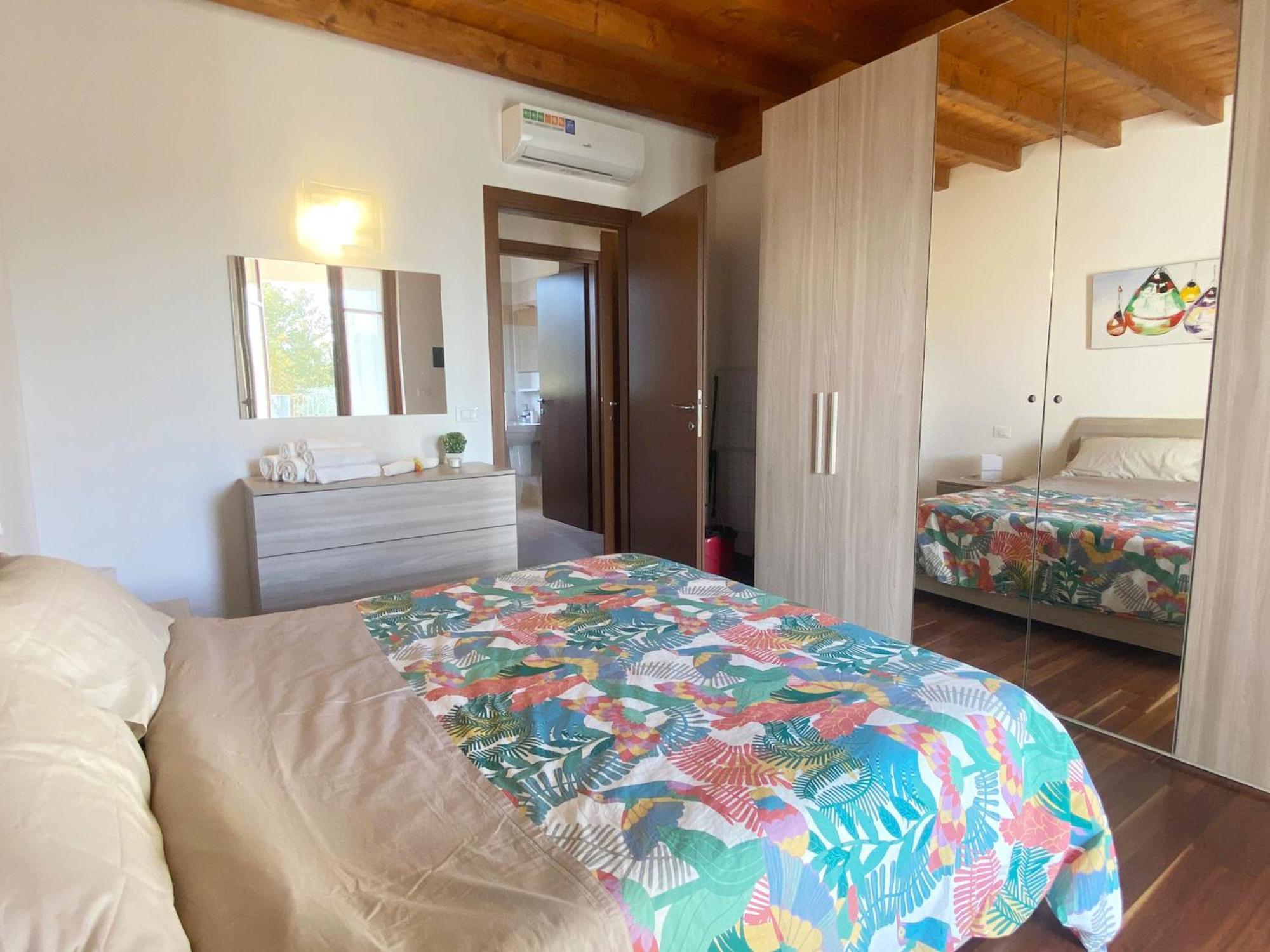 The Flowers - Apartments With Private Garden In Residence With Pool Manerba del Garda Extérieur photo
