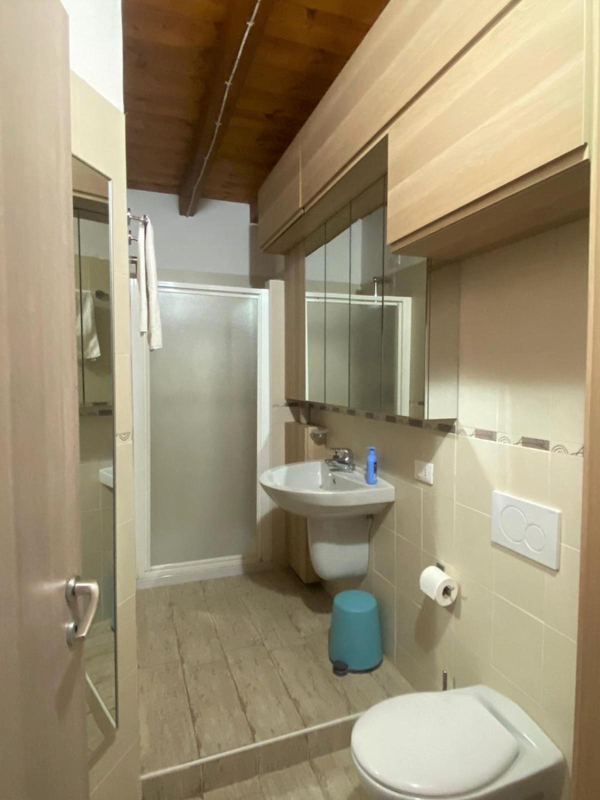 The Flowers - Apartments With Private Garden In Residence With Pool Manerba del Garda Extérieur photo